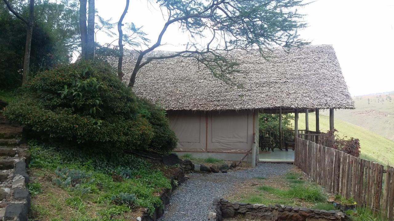 Villa Maili Saba Camp Nakuru Exterior foto