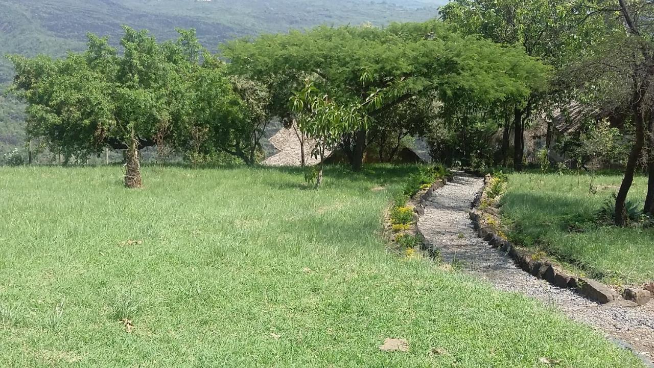Villa Maili Saba Camp Nakuru Exterior foto