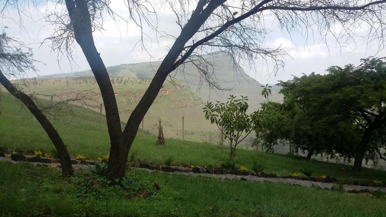 Villa Maili Saba Camp Nakuru Exterior foto