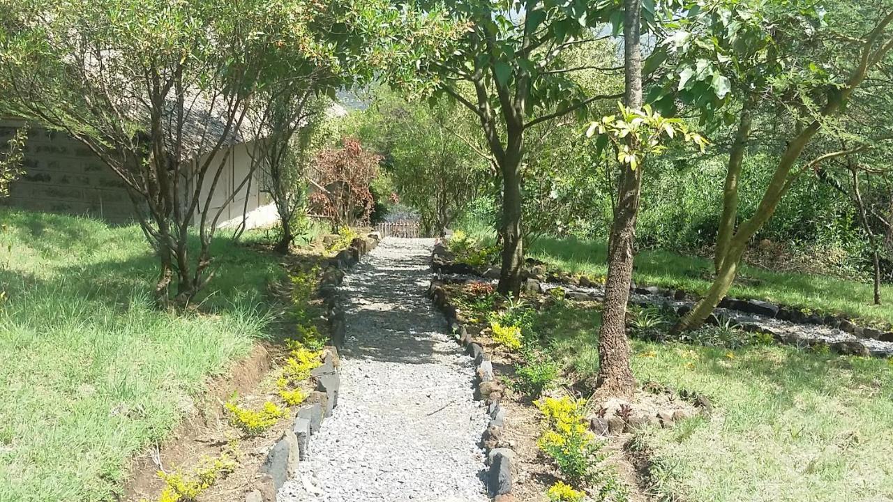 Villa Maili Saba Camp Nakuru Exterior foto