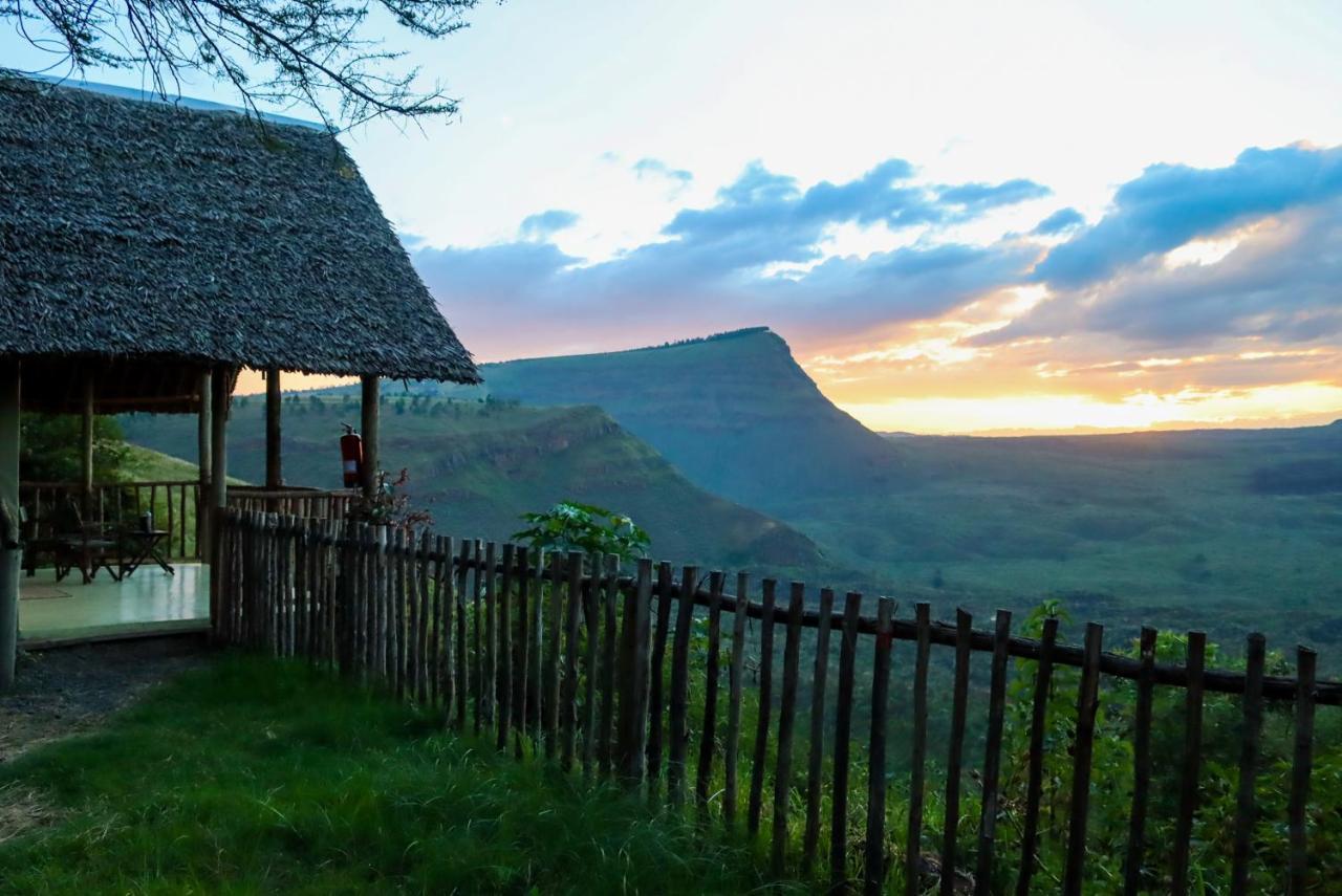 Villa Maili Saba Camp Nakuru Exterior foto
