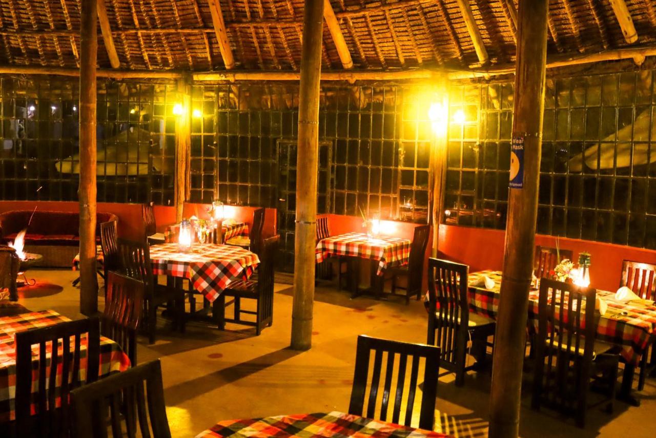 Villa Maili Saba Camp Nakuru Exterior foto