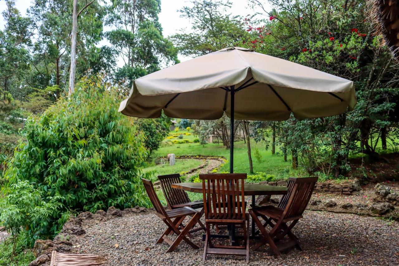 Villa Maili Saba Camp Nakuru Exterior foto