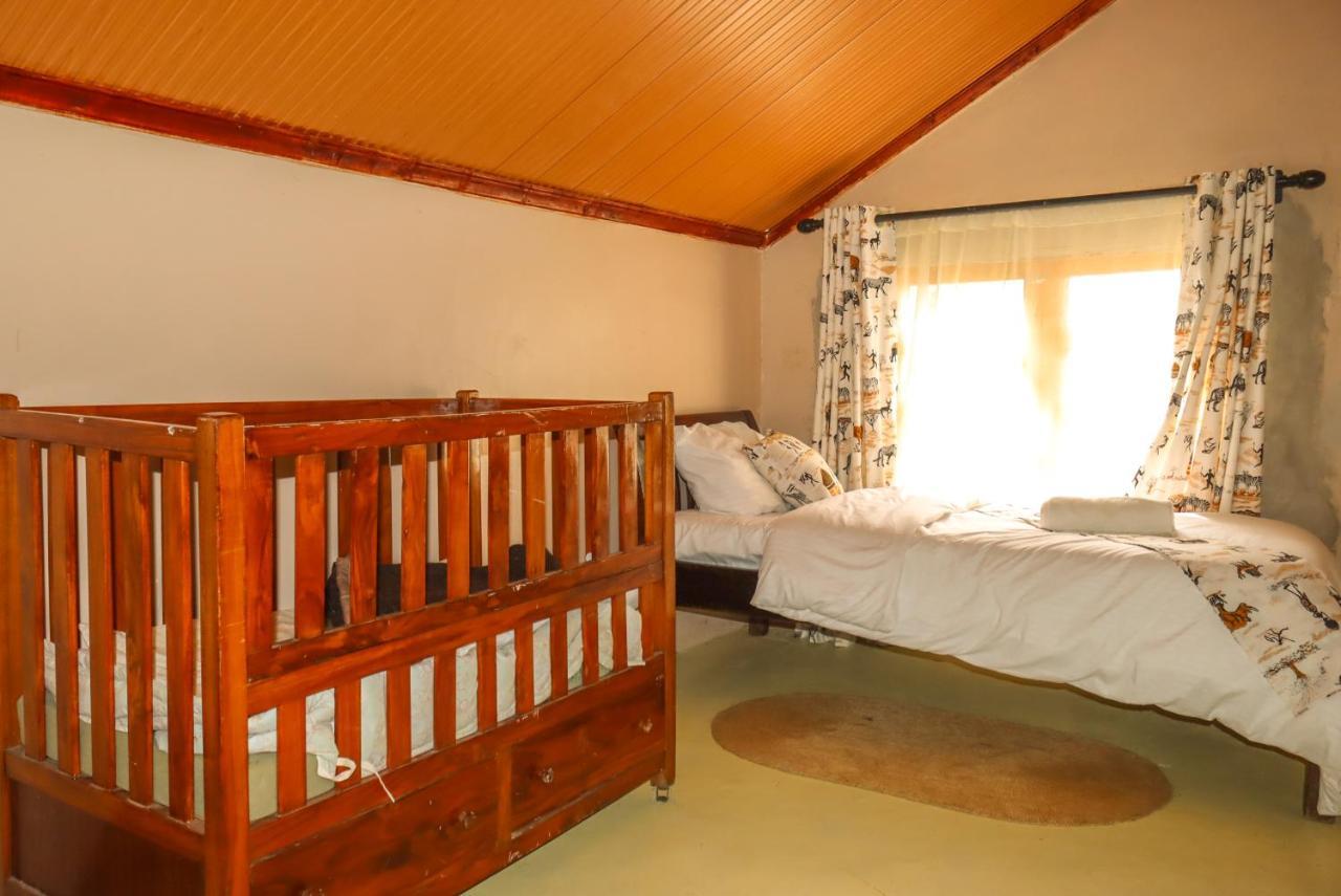 Villa Maili Saba Camp Nakuru Exterior foto