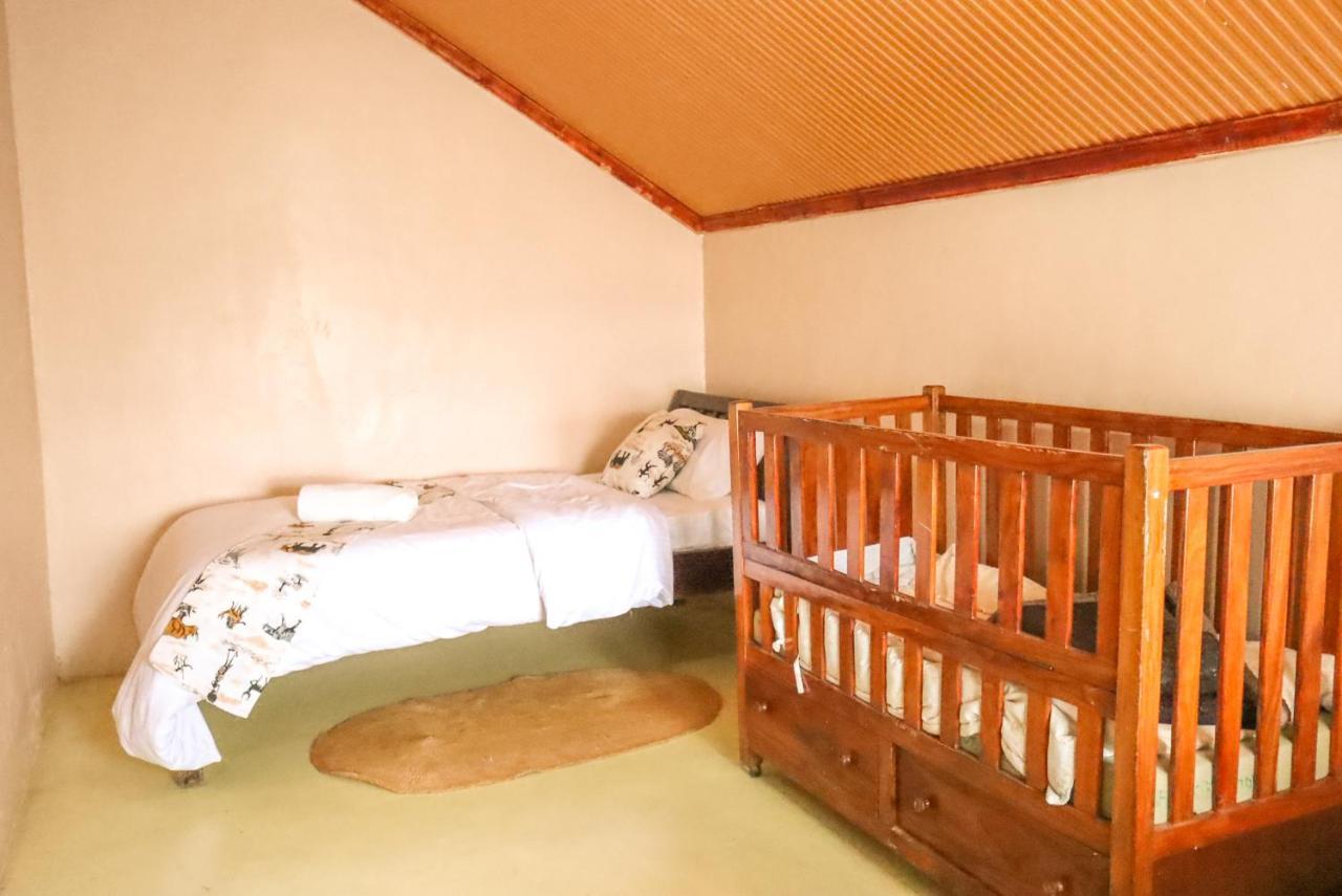 Villa Maili Saba Camp Nakuru Exterior foto