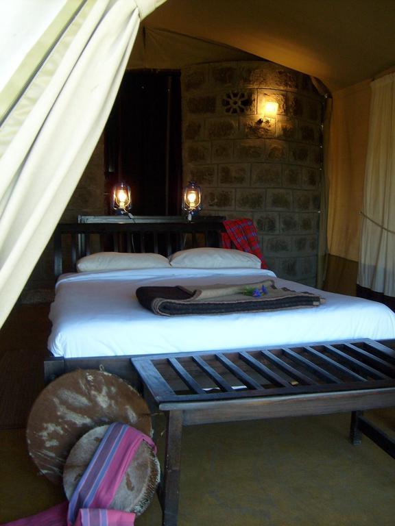 Villa Maili Saba Camp Nakuru Habitación foto